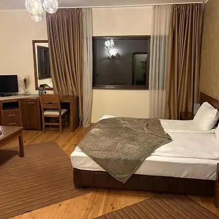 Smilen Hotel