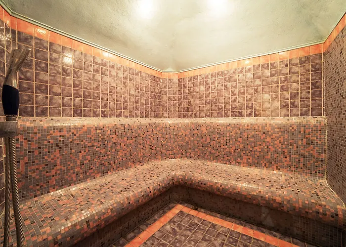 Smilen فندق سموليان