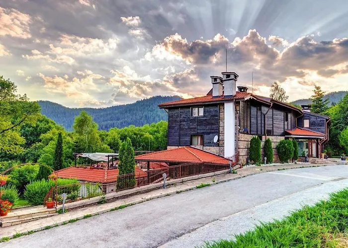 فندق Smilen سموليان