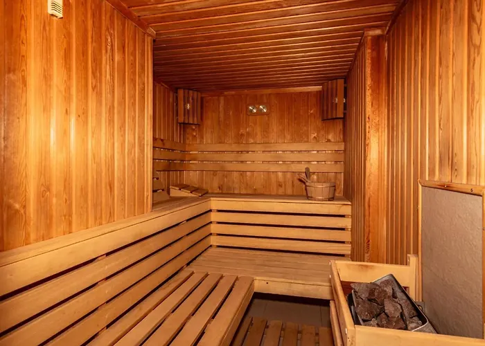 Smilen فندق سموليان